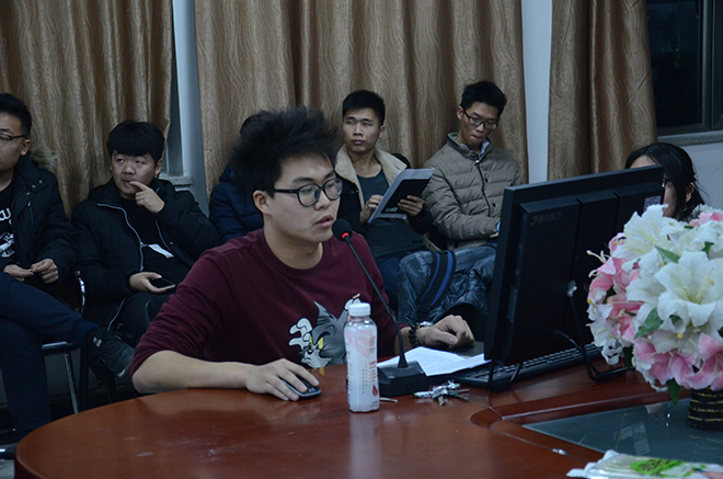 图二:团总支学生会主席王禹森汇报.JPG